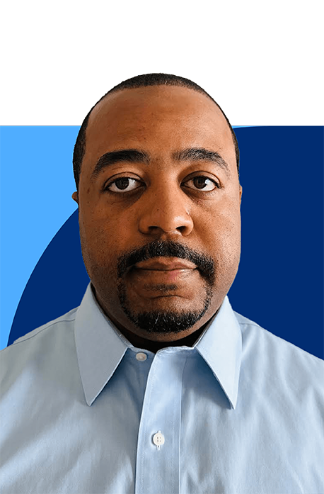 Clay Braggs headshot - Our Team