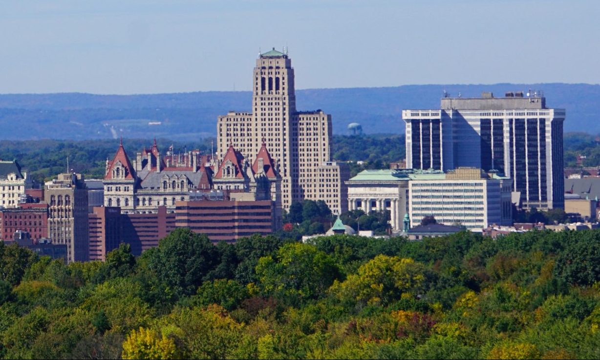 roger-lipera-YNnTXZi8YD4-unsplash Skyline of Albany, New York